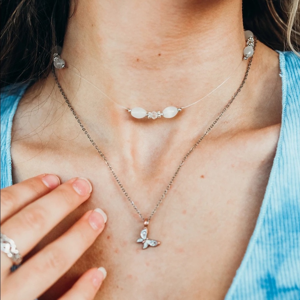 Brooklyn & Bailey - Brooklyn’s choker necklace